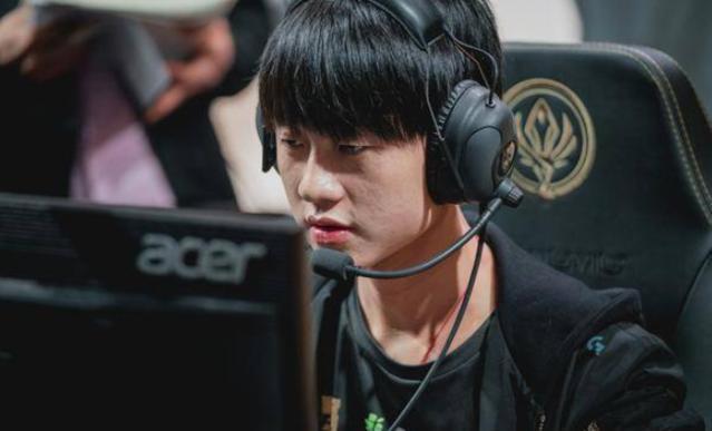 比阵容更关 比阵容更关